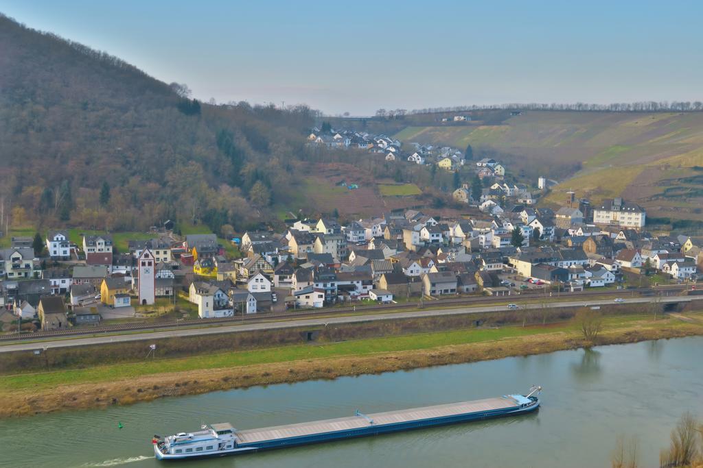 Ferienwohnungen Haus Am Wuerzlaysteig Lehmen Zewnętrze zdjęcie