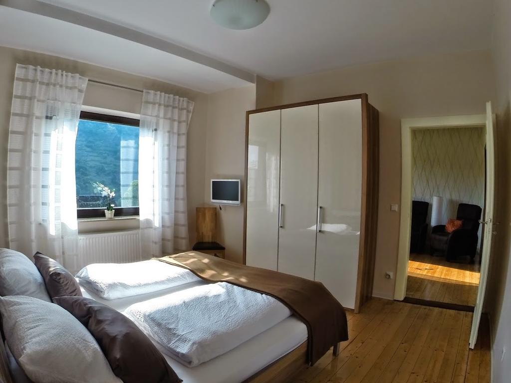 Ferienwohnungen Haus Am Wuerzlaysteig Lehmen Pokój zdjęcie